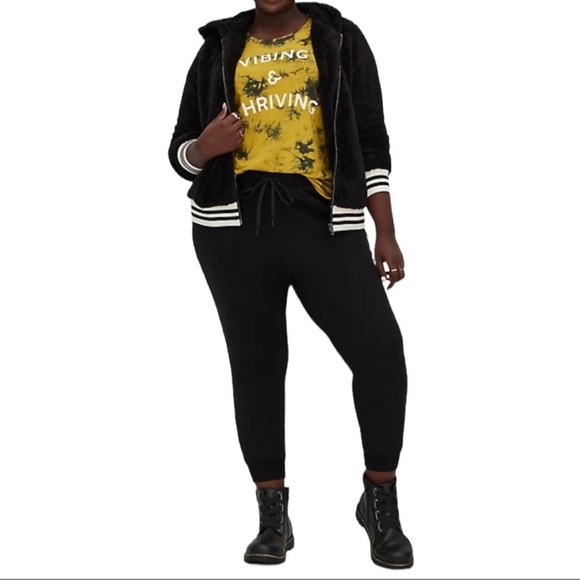 NWT Torrid Sherpa Zip Jacket - Picture 3 of 6